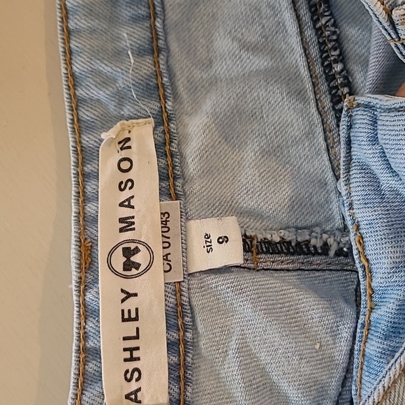 Jeans by ashley maison whit deco unique!. - Picture 9 of 11